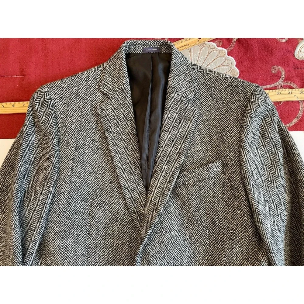 Harris Tweed Stafford Blazer Mens 42R Gray Herringbone‎ Wool Sport Coat Classic